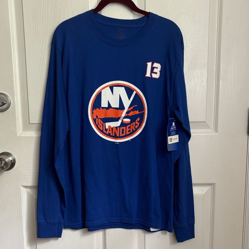 NEW Pro edge NY ISLANDERS Hockey 13 Barzal long sleeve logo T-shirt Size Medium
